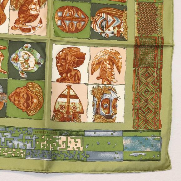 HERMES Petit Carr Scarf Silk ""PERSONA"" Green Auth am9777 - Picture 5 of 9
